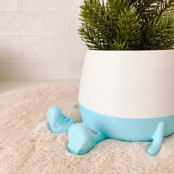 Gus with kicks - plant pots for lined plants - Picture 2 of 4